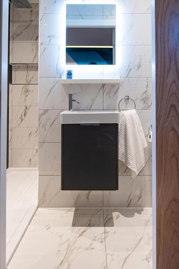 The Nest - Luxury 16 Person Apt W Jacuzzi & Parking Blackpool Kültér fotó